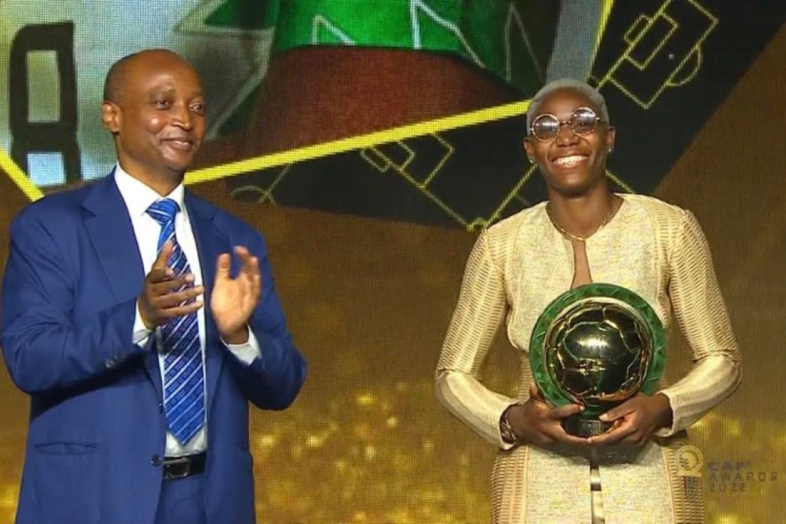 Ballon d'or : Asisat Oshoala remporte son 5ème trophée 